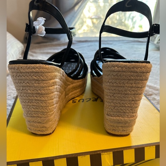 Circus NY by
Sam Edelman
Irene Espdarille Platform, Size 10 NWB - Picture 8 of 12